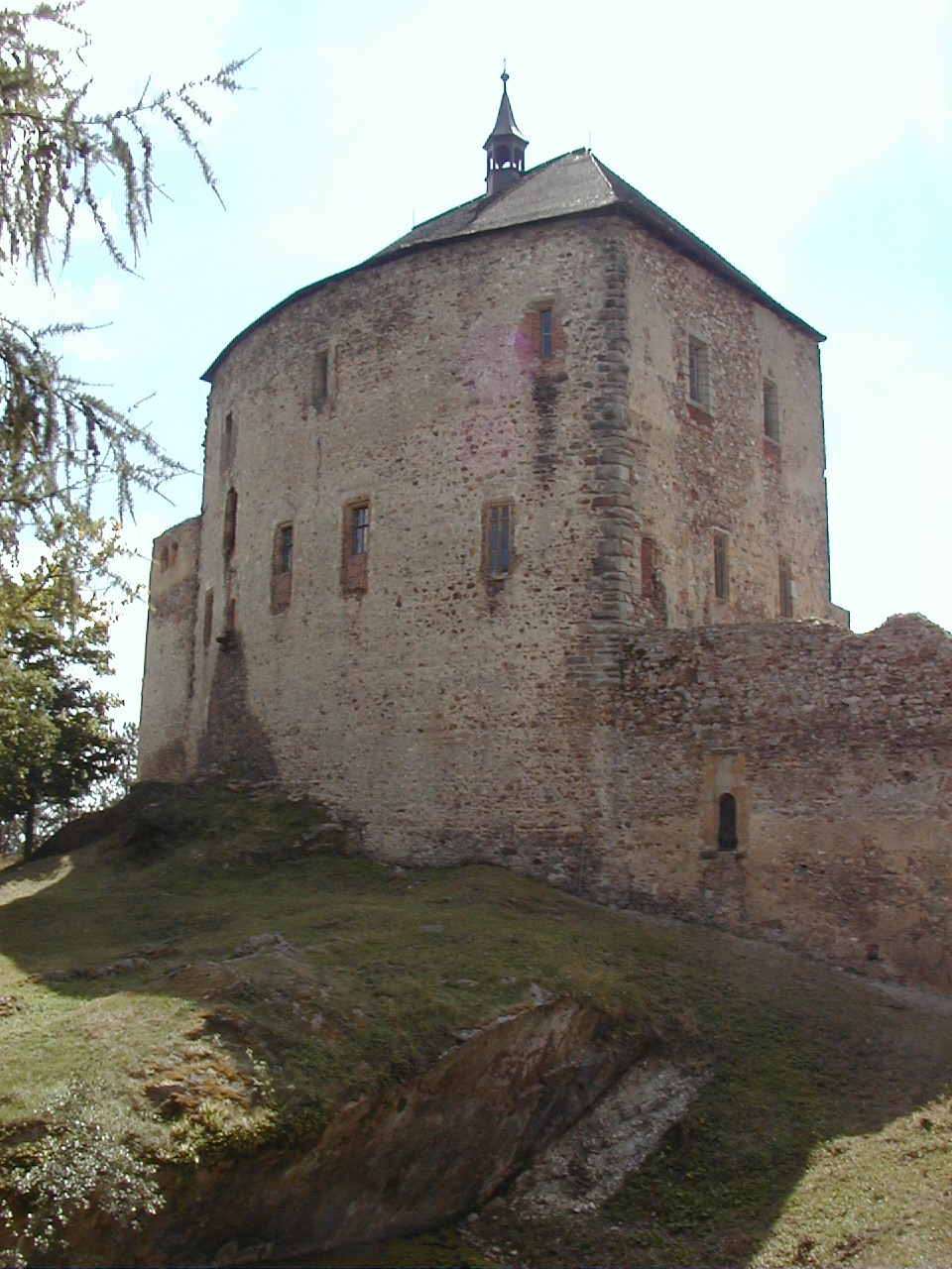 Hrad Točník.